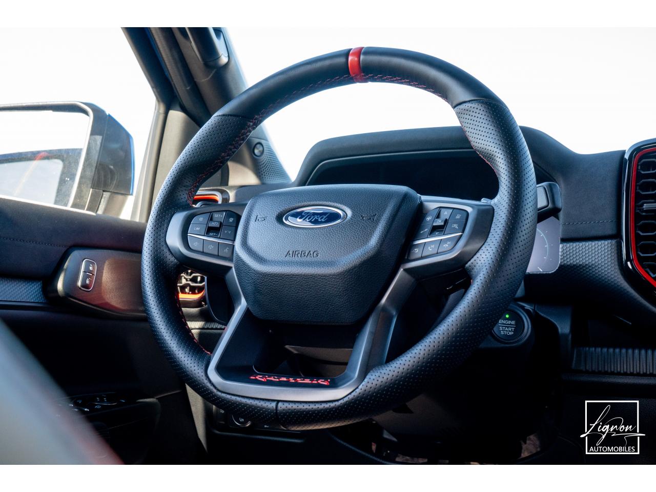 Photo FORD RANGER Raptor 3.0 V6 2026 EcoBoost - 292 - BVA - 4 Places TVA Apparente - à partir de 745 euros