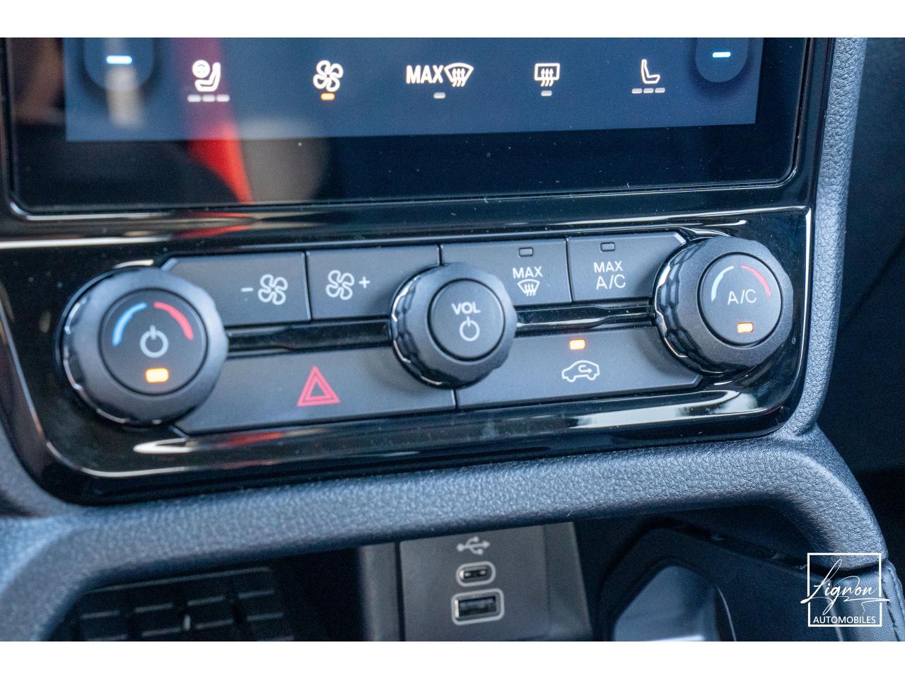 Photo FORD RANGER Raptor 3.0 V6 2026 EcoBoost - 292 - BVA - 4 Places TVA Apparente - à partir de 745 euros