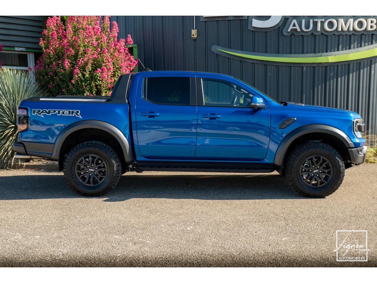 Photo FORD RANGER Raptor 3.0 V6 2026 EcoBoost - 292 - BVA - 4 Places TVA Apparente - à partir de 745 euros