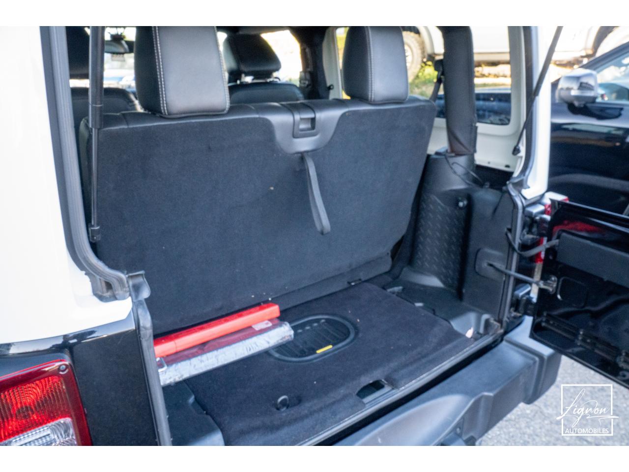 Photo JEEP WRANGLER Final Edition 2.8 CRD - BVA  - Hard top et Bache - à partir de 693 euros