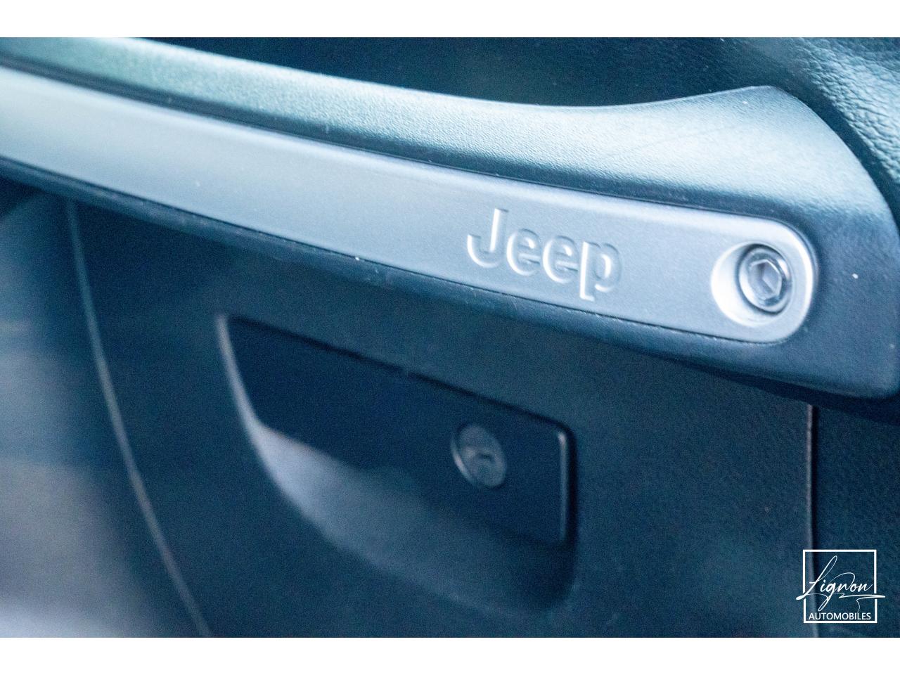 Photo JEEP WRANGLER Final Edition 2.8 CRD - BVA  - Hard top et Bache - à partir de 693 euros