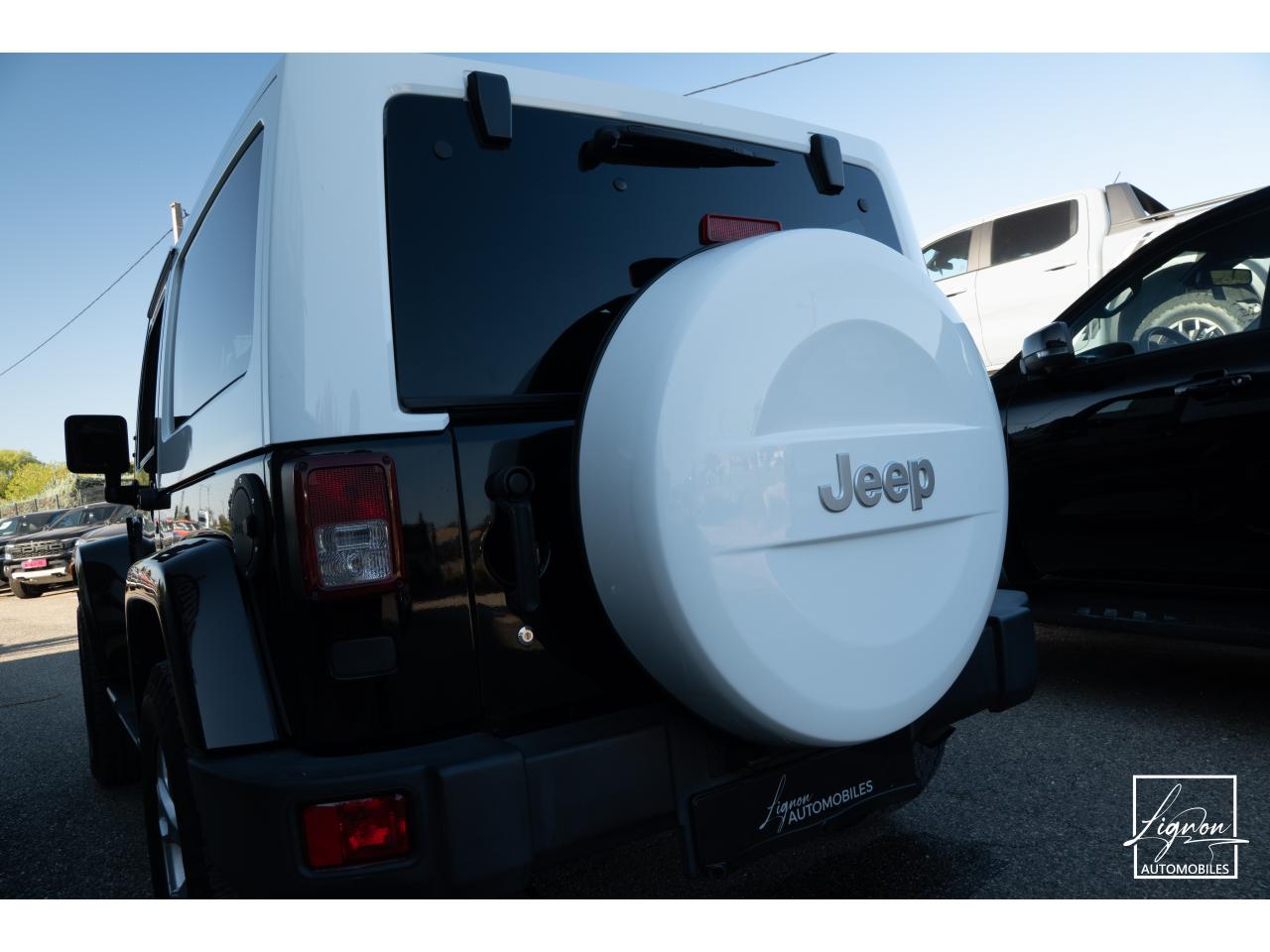 Photo JEEP WRANGLER Final Edition 2.8 CRD - BVA  - Hard top et Bache - à partir de 693 euros