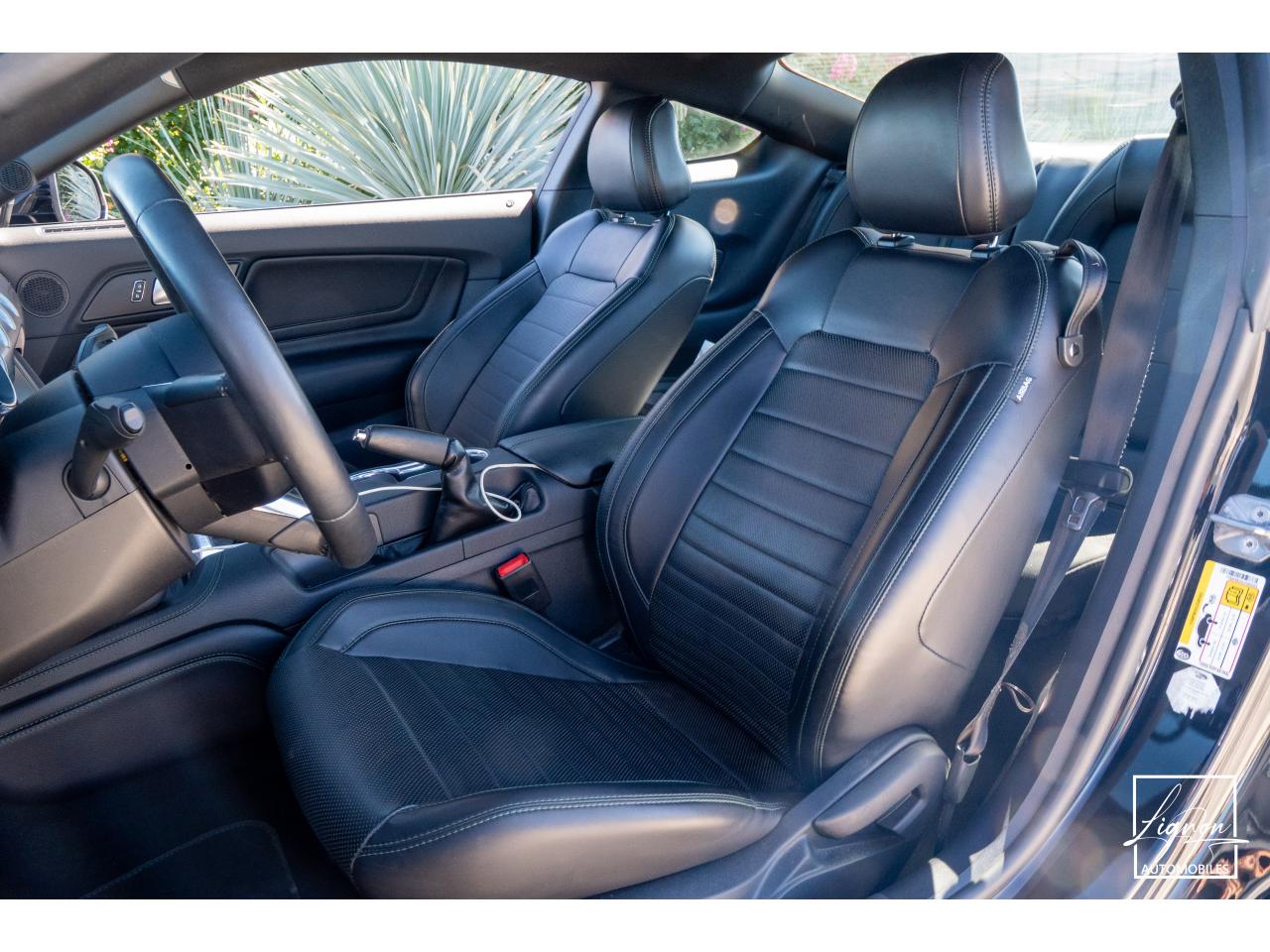 Photo FORD MUSTANG Bullitt Fastback 5.0 V8 - 460 - 1er Main - à partir de 737 euros