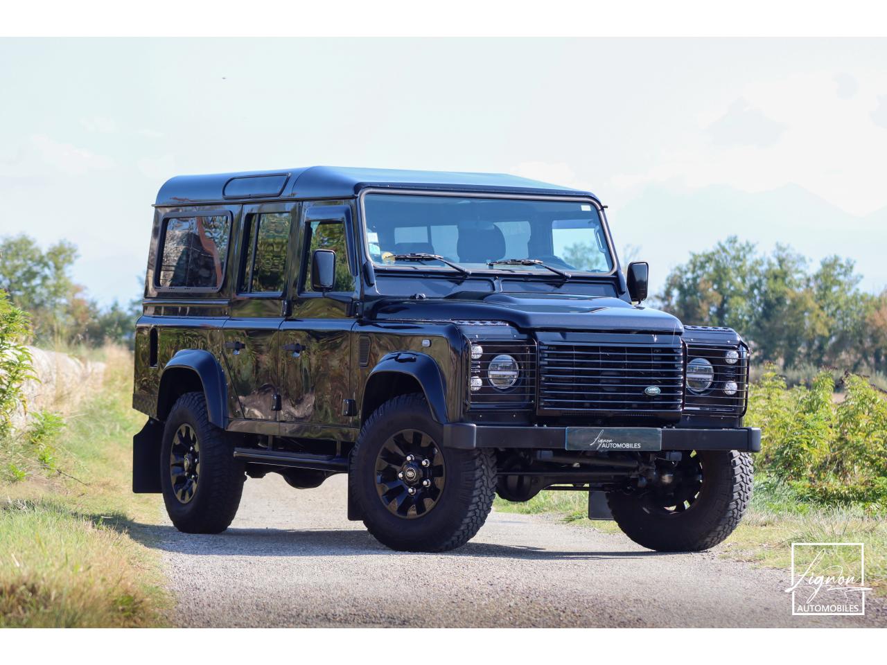 Photo LAND ROVER DEFENDER 110 2.2 Td4 SW 5 places 'S' Noir Santorini