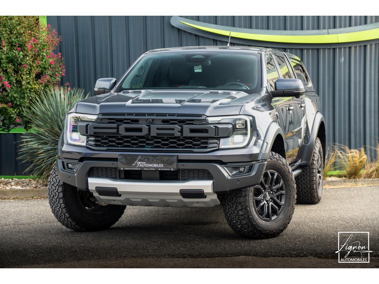 Photo FORD RANGER Raptor 3.0 V6 EcoBoost - 292 - BVA S&S e-AWD Double Cabine avec Hard Top - à partir de 530 euros