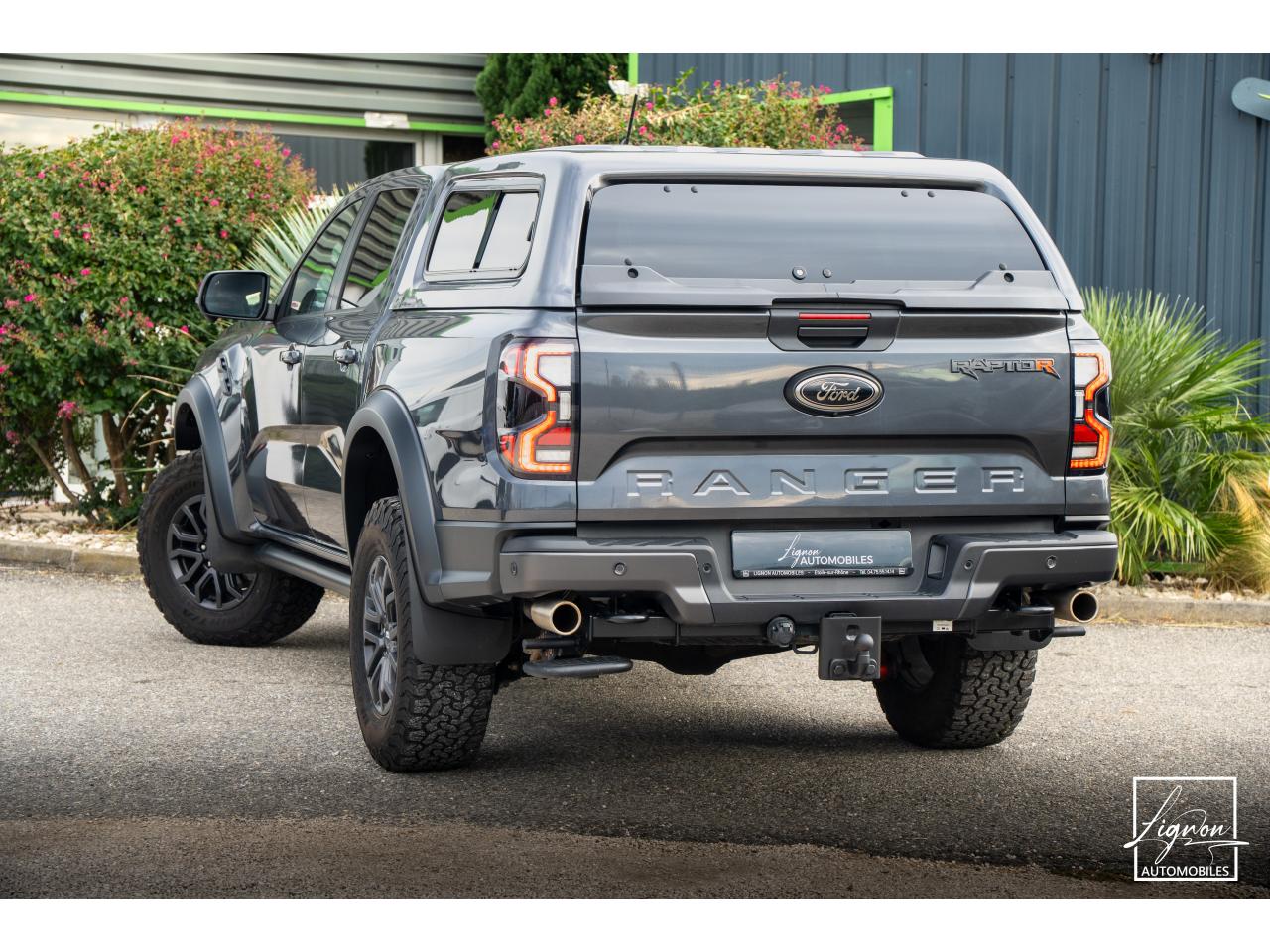 Photo FORD RANGER Raptor 3.0 V6 EcoBoost - 292 - BVA S&S e-AWD Double Cabine avec Hard Top - à partir de 530 euros