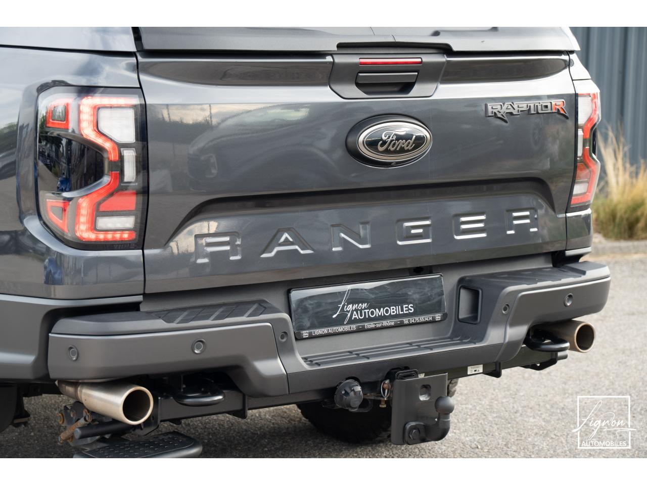 Photo FORD RANGER Raptor 3.0 V6 EcoBoost - 292 - BVA S&S e-AWD Double Cabine avec Hard Top - à partir de 530 euros