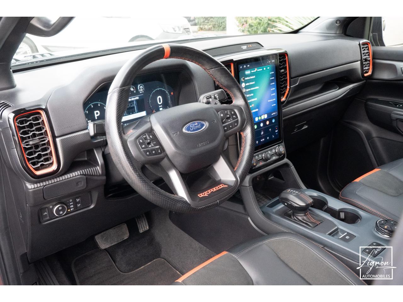 Photo FORD RANGER Raptor 3.0 V6 EcoBoost - 292 - BVA S&S e-AWD Double Cabine avec Hard Top - à partir de 530 euros
