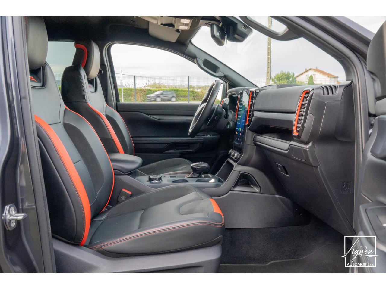 Photo FORD RANGER Raptor 3.0 V6 EcoBoost - 292 - BVA S&S e-AWD Double Cabine avec Hard Top - à partir de 530 euros