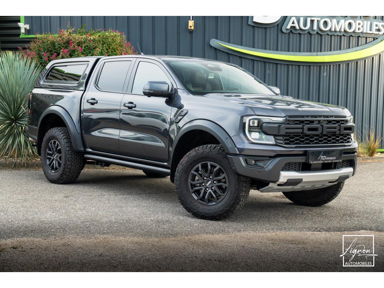 Photo FORD RANGER Raptor 3.0 V6 EcoBoost - 292 - BVA S&S e-AWD Double Cabine avec Hard Top - à partir de 530 euros