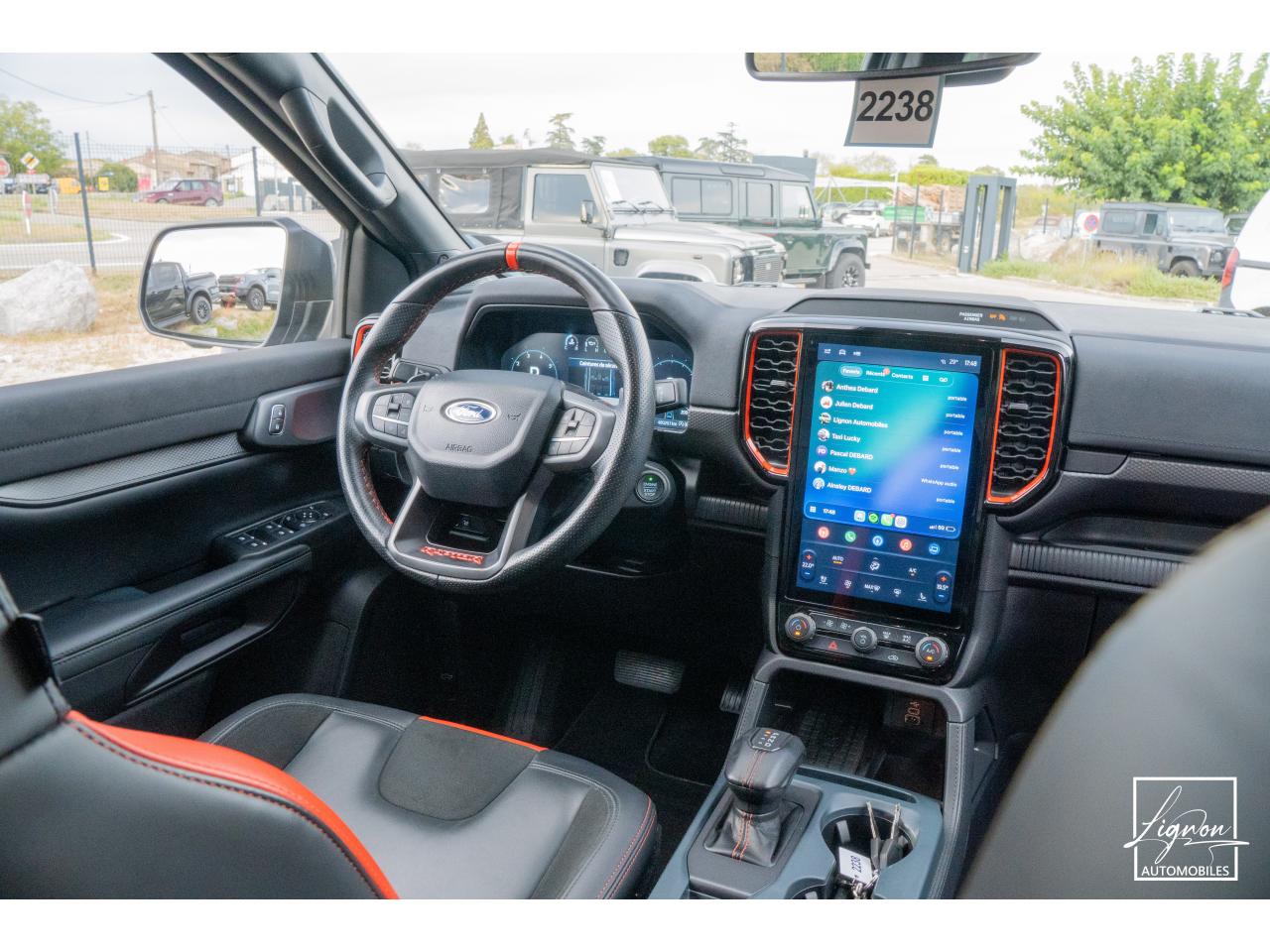 Photo FORD RANGER Raptor 3.0 V6 EcoBoost - 292 - BVA S&S e-AWD Double Cabine avec Hard Top - à partir de 530 euros