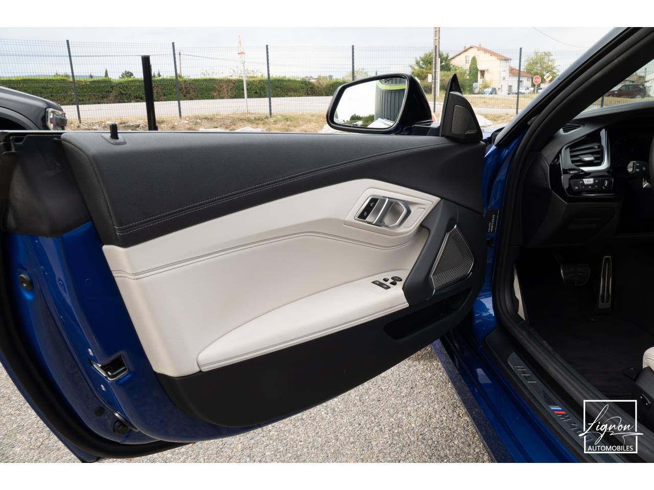 Photo BMW Z4 M40i 340ch - BVA Sport - 2023 1er Main - ROADSTER G29 M Performance - à partir de 471 euros