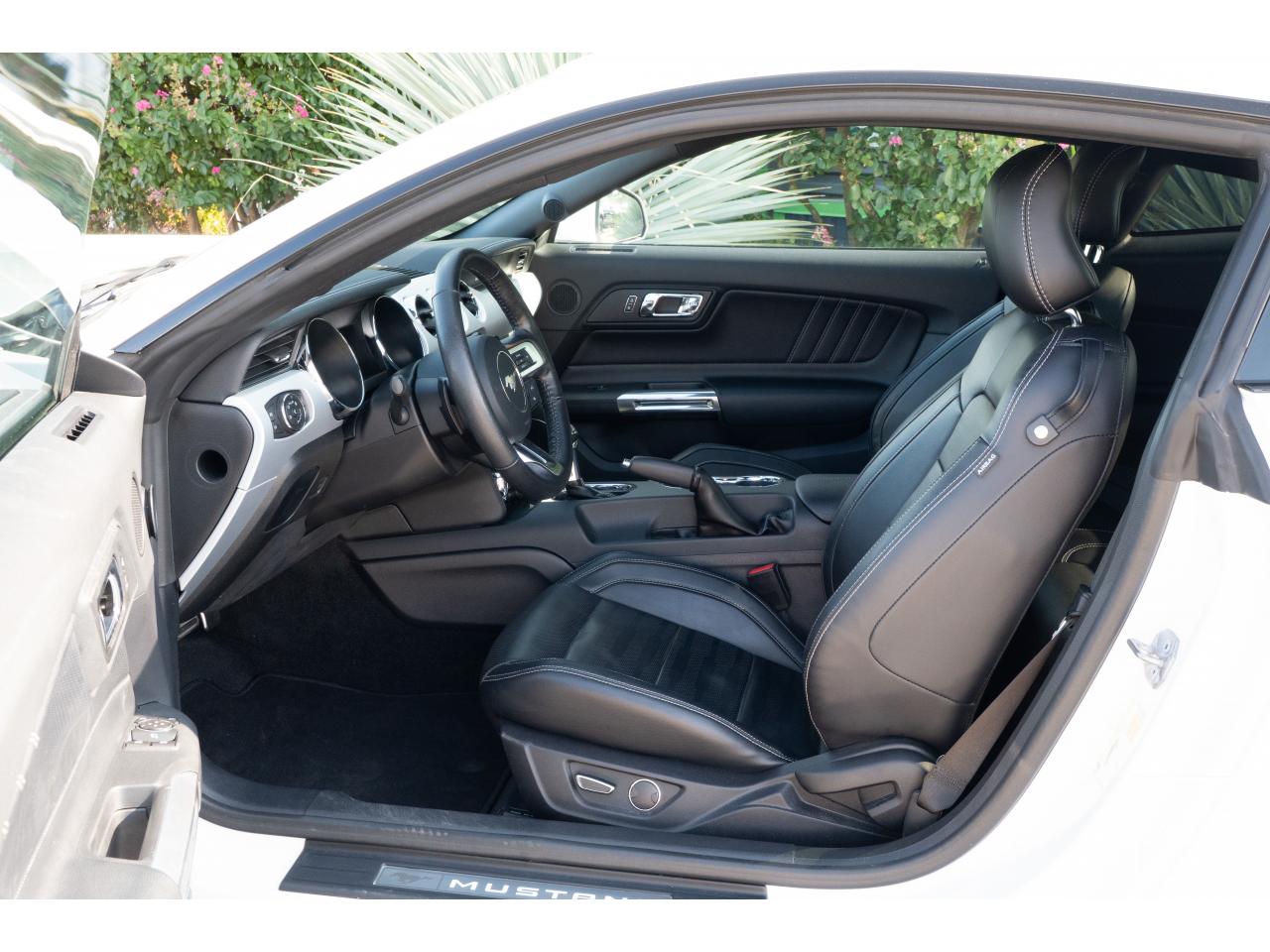 Photo FORD MUSTANG GT Fastback Coupé 5.0 V8 Ti-VCT 421 ch BVA - Phase 1 - 2015