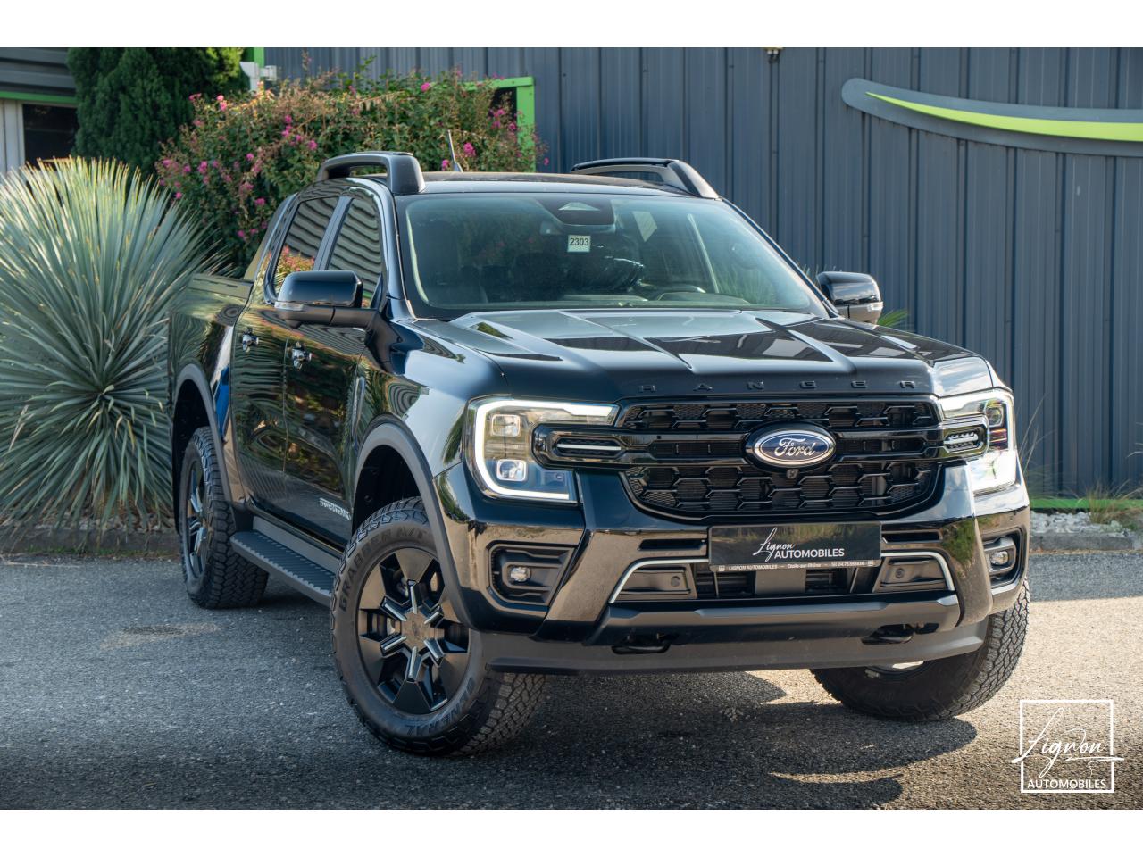 Photo FORD RANGER Stormtrak 2.3 EcoBoost GTDi PHEV - 281 - BVA - 1er main - FULL Options