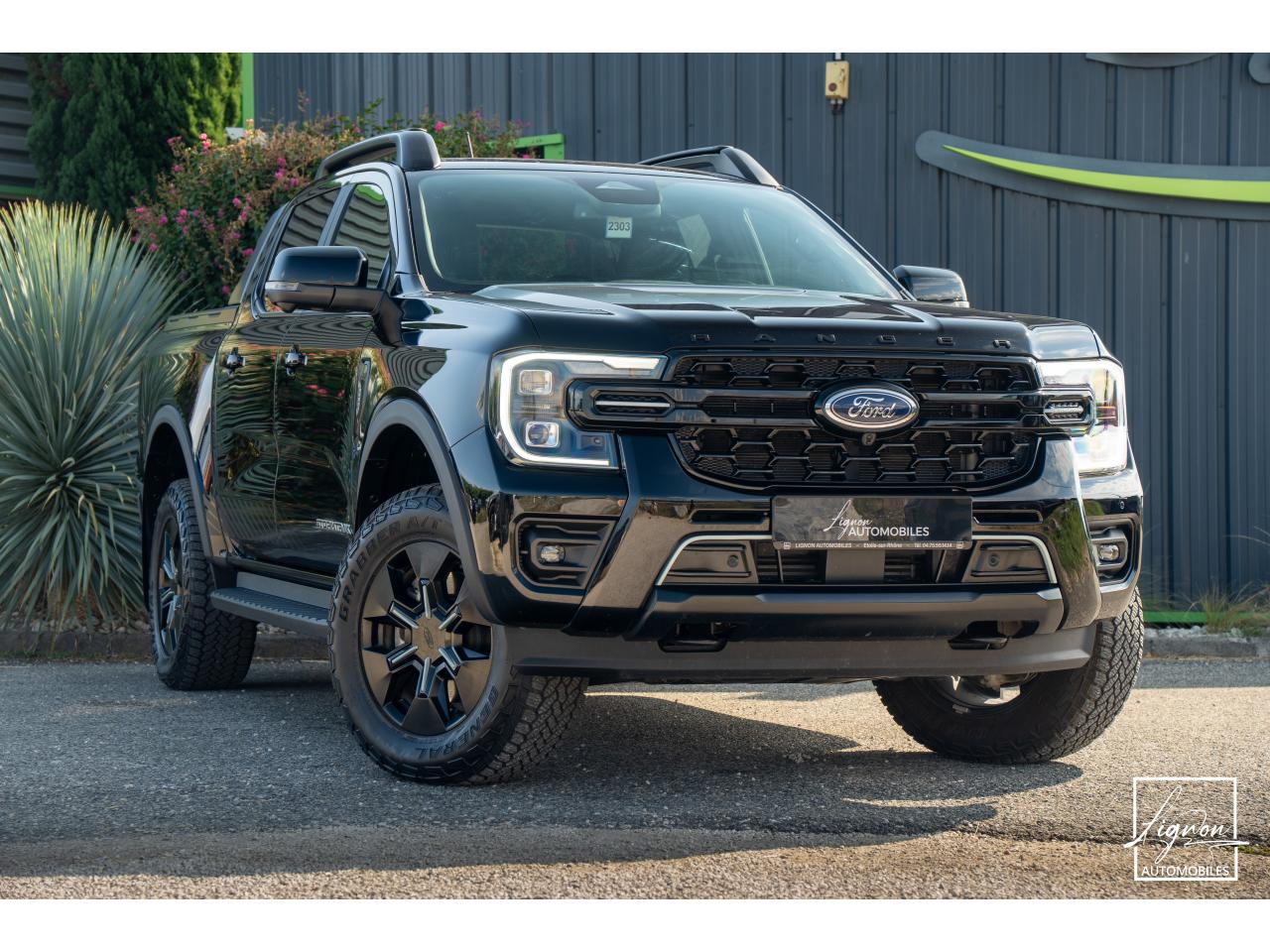 Photo FORD RANGER Stormtrak 2.3 EcoBoost GTDi PHEV - 281 - BVA - 1er main - FULL Options