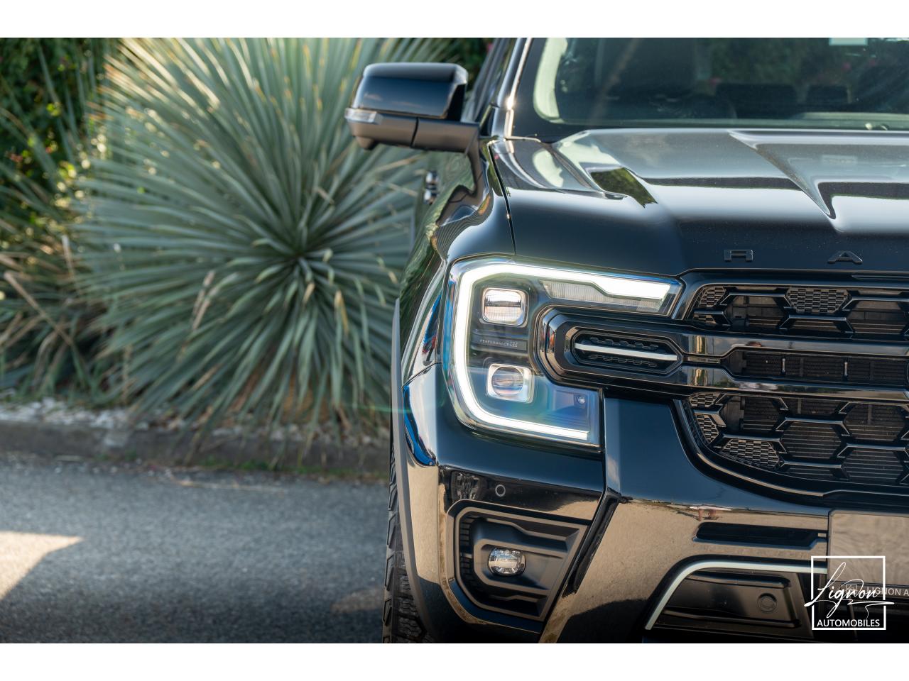 Photo FORD RANGER Stormtrak 2.3 EcoBoost GTDi PHEV - 281 - BVA - 1er main - FULL Options