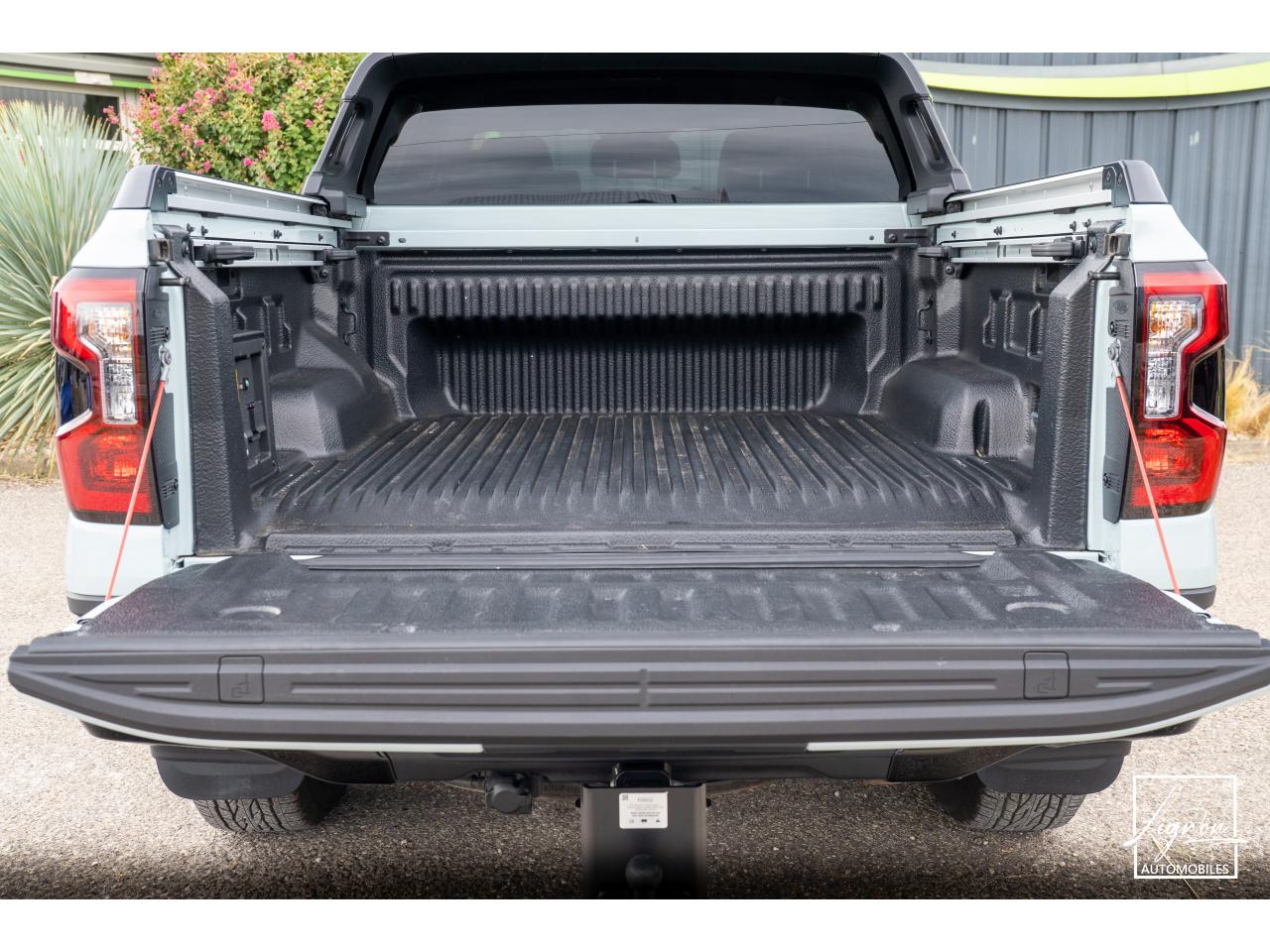 Photo FORD RANGER Stormtrak 2.3 EcoBoost GTDi PHEV - 281 - BVA e-AWD  2025 Double Cabine - TVA Apparente