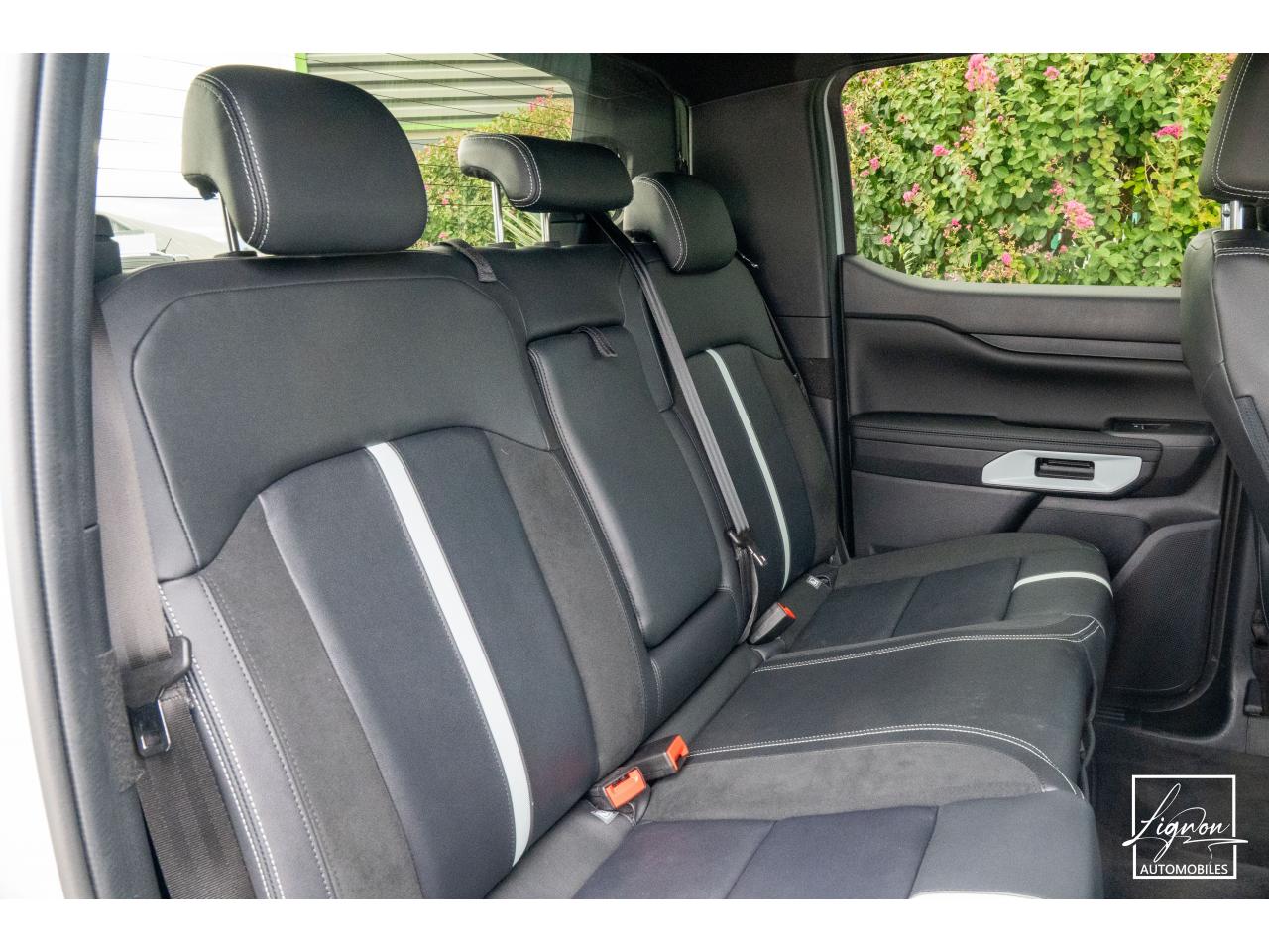 Photo FORD RANGER Stormtrak 2.3 EcoBoost GTDi PHEV - 281 - BVA e-AWD  2025 Double Cabine - TVA Apparente