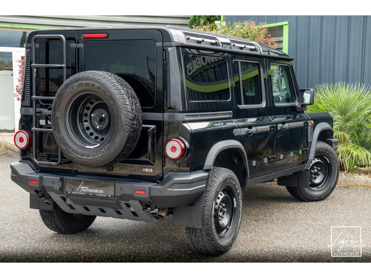 Photo INEOS GRENADIER 3.0i Turbo - 286 - Utility avec Fenetres - 5 places - TVA Apparente - à partir de 598 euros