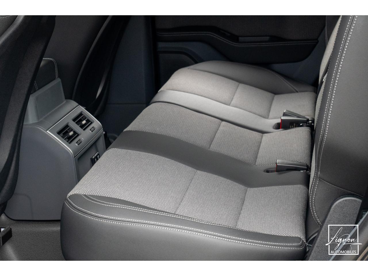 Photo INEOS GRENADIER 3.0i Turbo - 286 - Utility avec Fenetres - 5 places - TVA Apparente - à partir de 598 euros