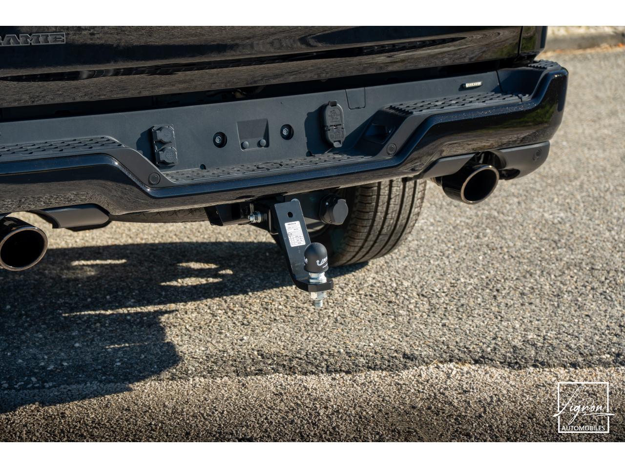 Photo DODGE RAM 1500 Laramie Night Edition Crewcab 5.7 V8 400 CH eTORQUE