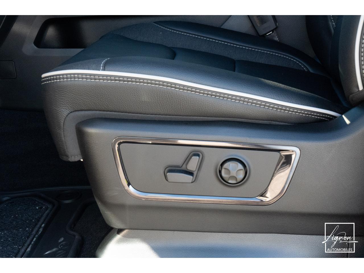 Photo DODGE RAM 1500 CREW LIMITED NIGHT EDITION RAMBOX HAYON MULTI 5.7 V8 400 CH eTORQUE