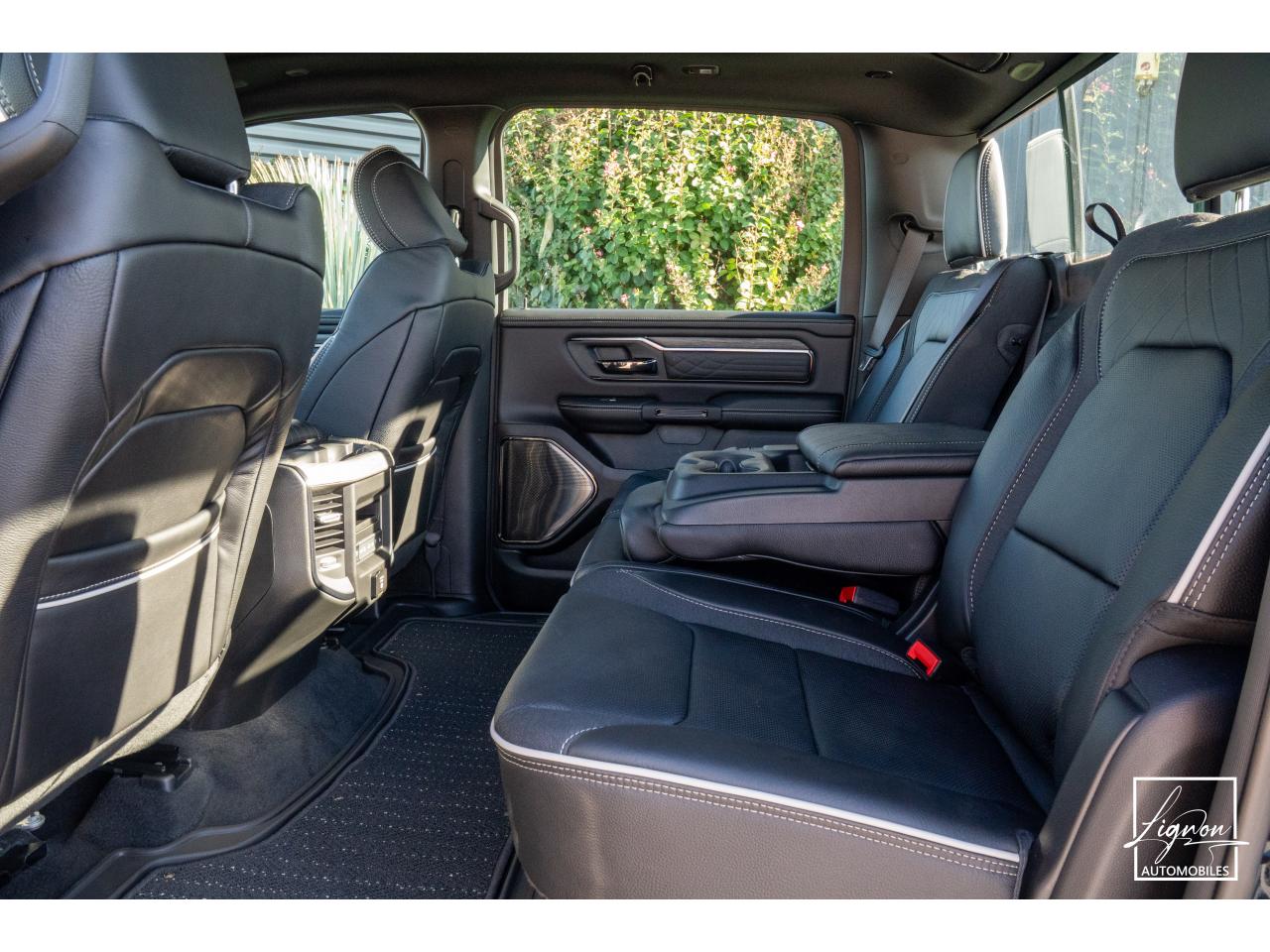 Photo DODGE RAM 1500 CREW LIMITED NIGHT EDITION RAMBOX HAYON MULTI 5.7 V8 400 CH eTORQUE