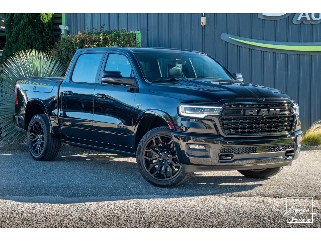 Photo DODGE RAM 1500 CREW LIMITED NIGHT EDITION RAMBOX HAYON MULTI 5.7 V8 400 CH eTORQUE