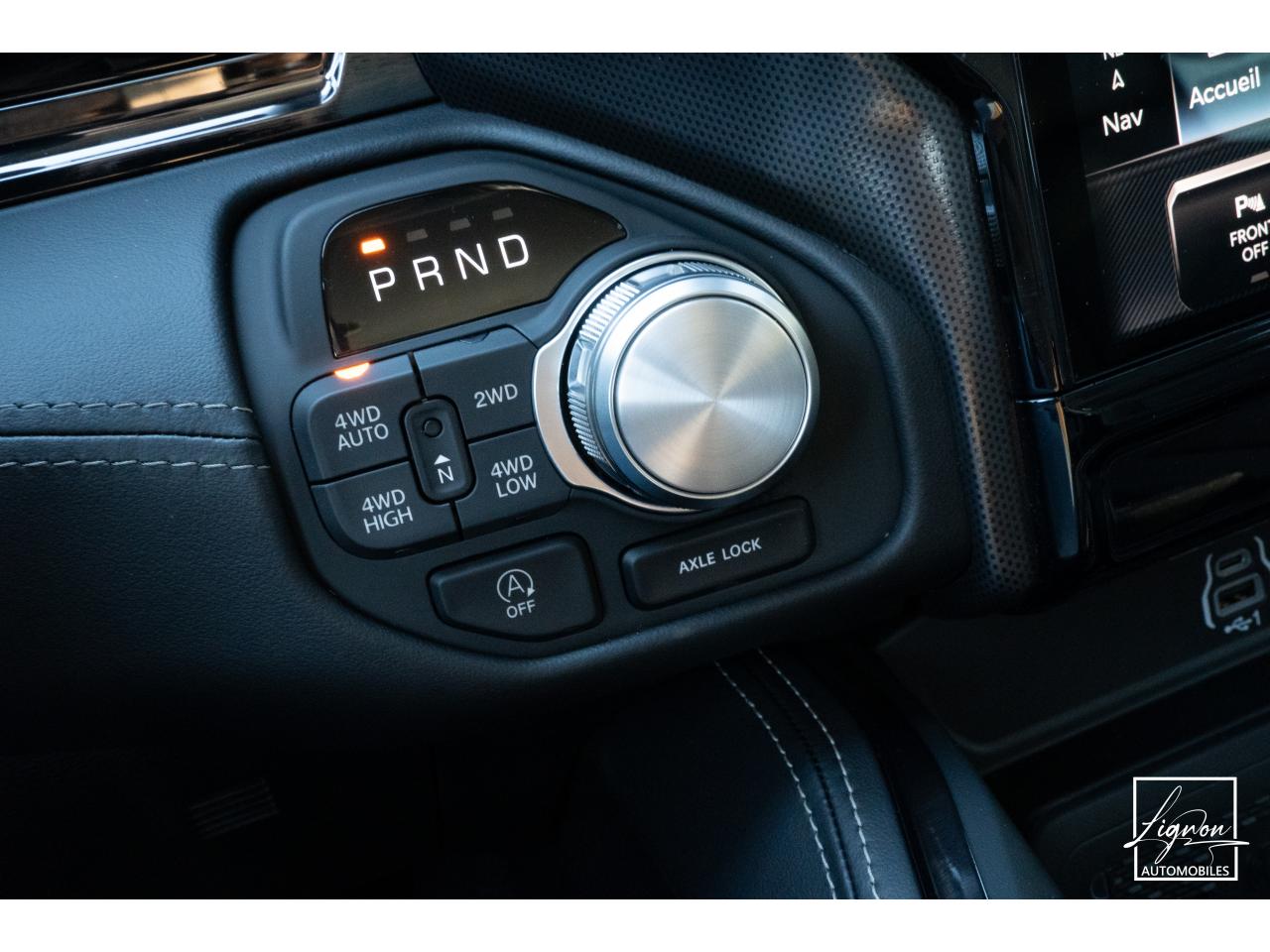 Photo DODGE RAM 1500 CREW LIMITED NIGHT EDITION RAMBOX HAYON MULTI 5.7 V8 400 CH eTORQUE