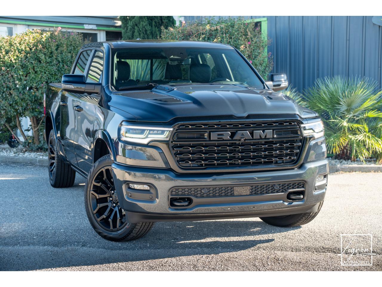DODGE RAM 1500 CREW LIMITED NIGHT EDITION RAMBOX HAYON MULTI 5.7 V8 400 CH eTORQUE