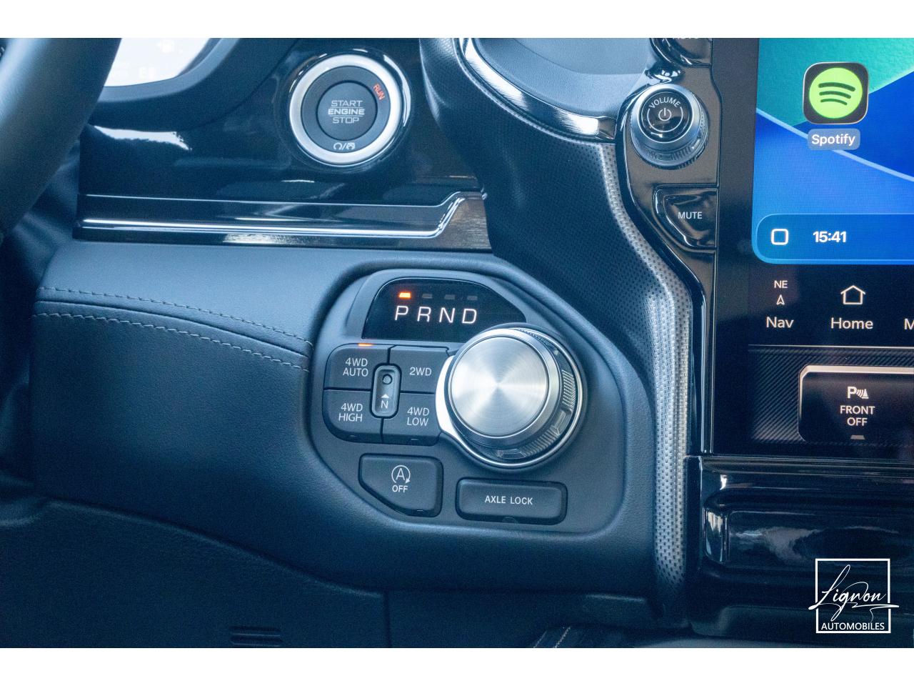 Photo DODGE RAM 1500 CREW LIMITED NIGHT EDITION RAMBOX HAYON MULTI 5.7 V8 400 CH eTORQUE