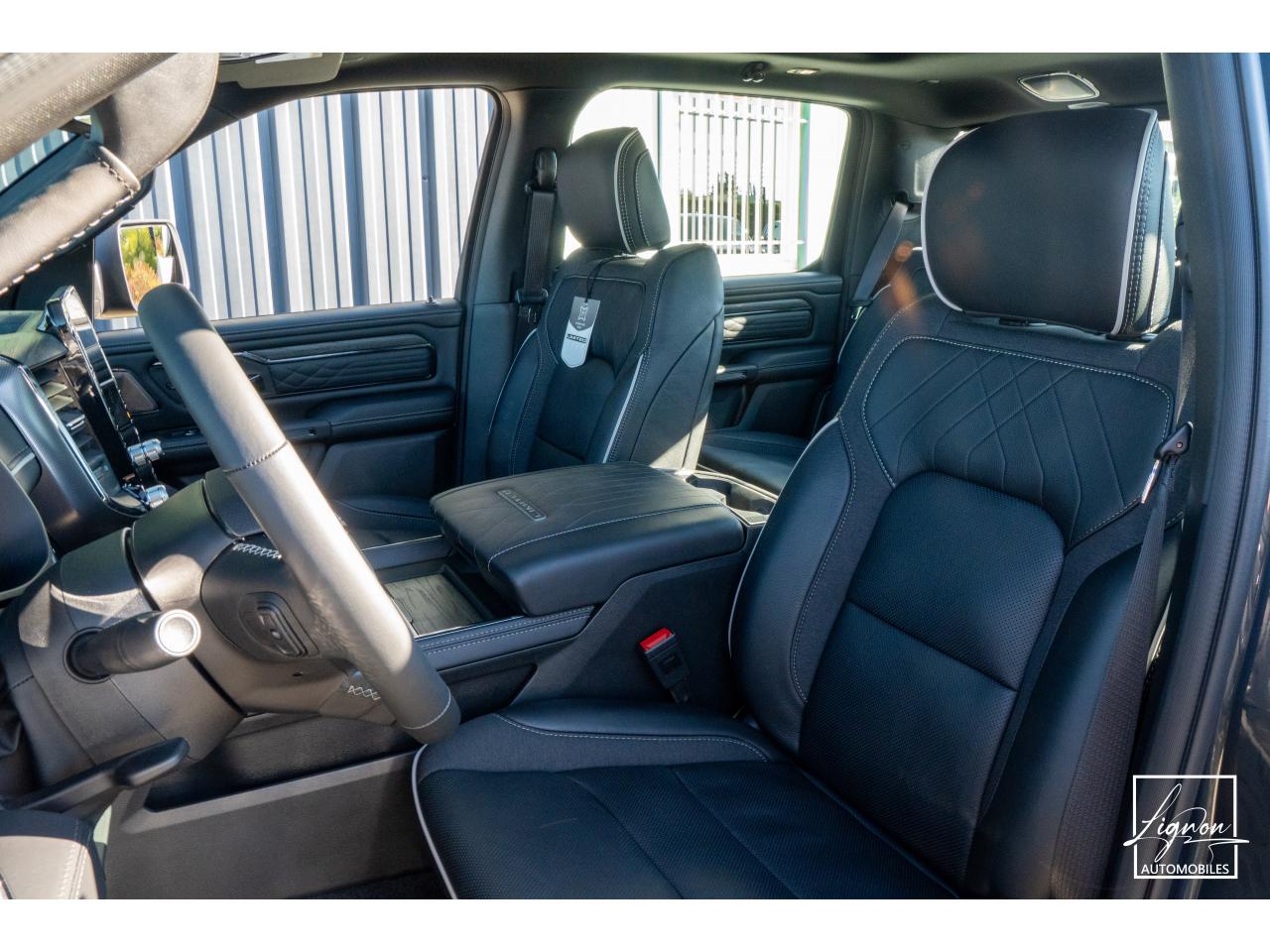 Photo DODGE RAM 1500 CREW LIMITED NIGHT EDITION RAMBOX HAYON MULTI 5.7 V8 400 CH eTORQUE