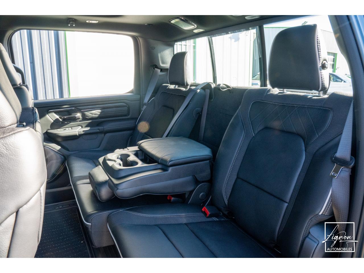 Photo DODGE RAM 1500 CREW LIMITED NIGHT EDITION RAMBOX HAYON MULTI 5.7 V8 400 CH eTORQUE
