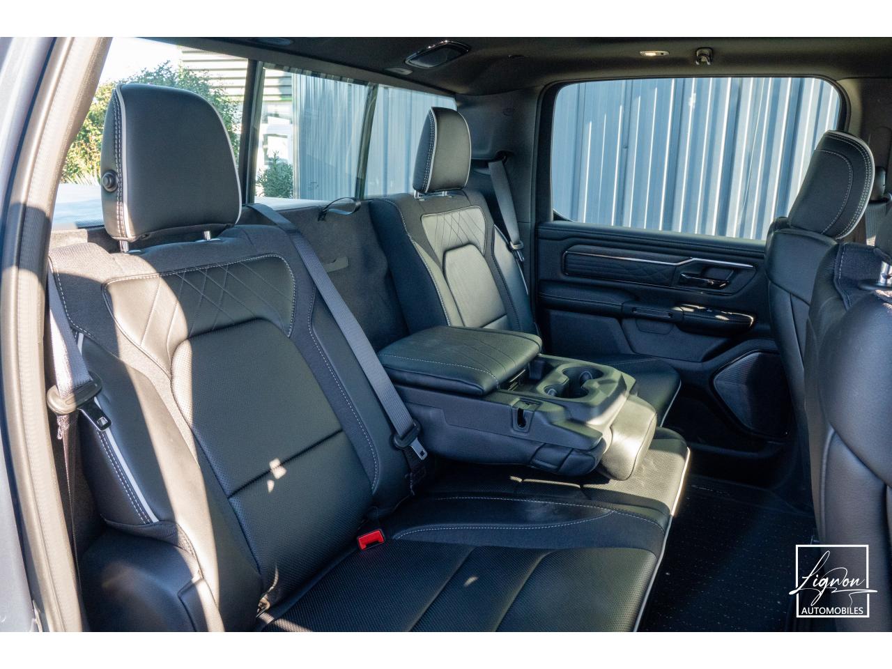 Photo DODGE RAM 1500 CREW LIMITED NIGHT EDITION RAMBOX HAYON MULTI 5.7 V8 400 CH eTORQUE