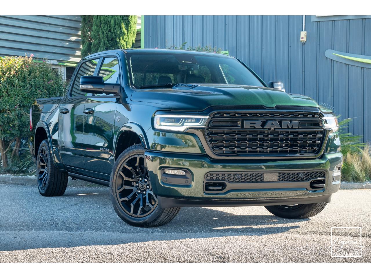 Photo DODGE RAM 1500 CREW LIMITED NIGHT EDITION RAMBOX HAYON MULTI 5.7 V8 400 CH eTORQUE