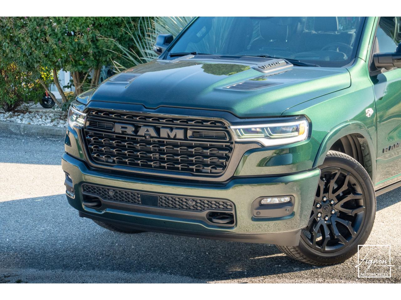 Photo DODGE RAM 1500 CREW LIMITED NIGHT EDITION RAMBOX HAYON MULTI 5.7 V8 400 CH eTORQUE