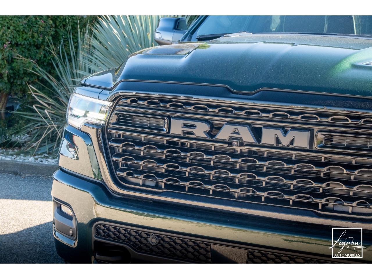 Photo DODGE RAM 1500 CREW LIMITED NIGHT EDITION RAMBOX HAYON MULTI 5.7 V8 400 CH eTORQUE