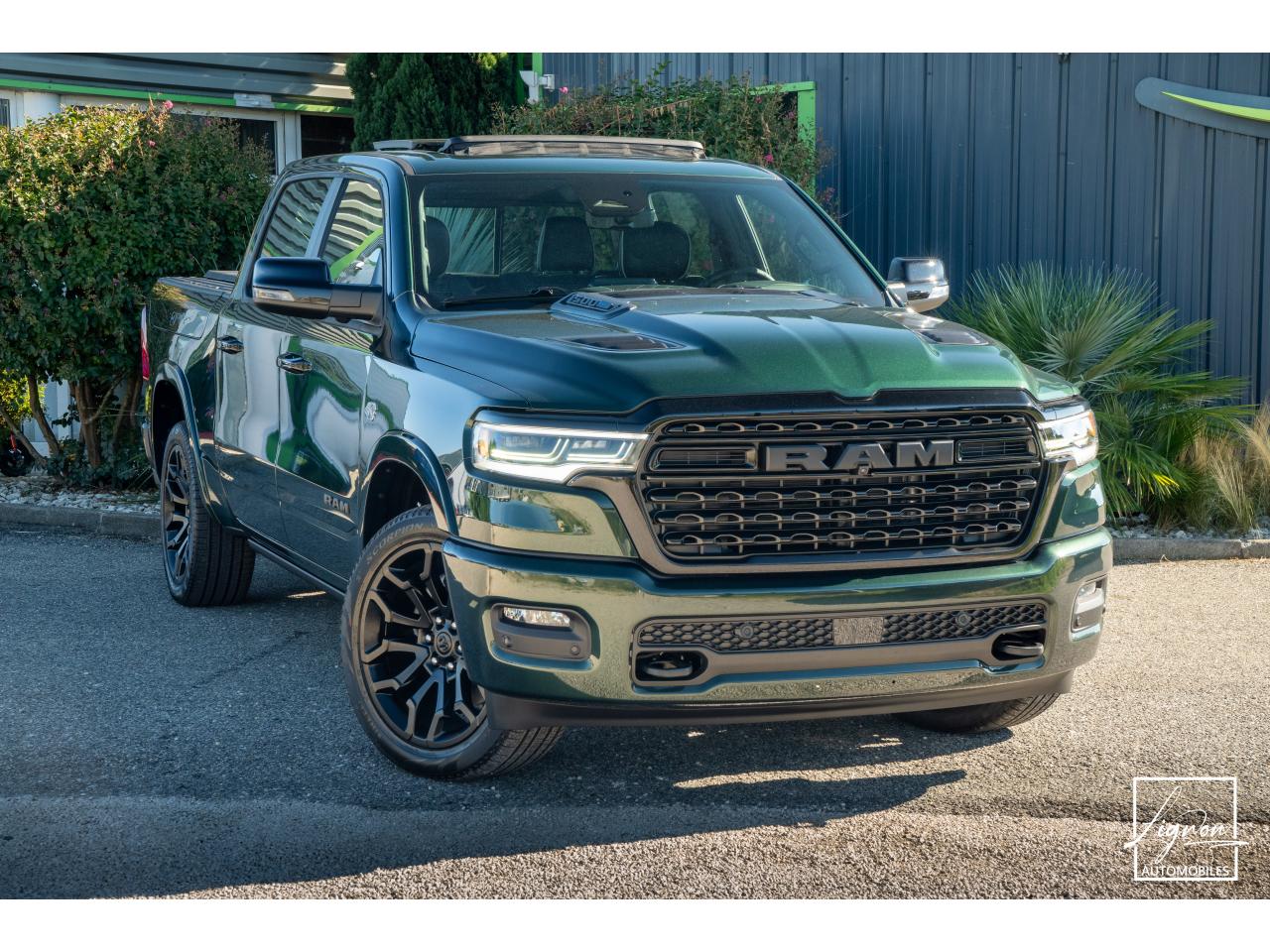 DODGE RAM 1500 CREW LIMITED NIGHT EDITION RAMBOX HAYON MULTI 5.7 V8 400 CH eTORQUE