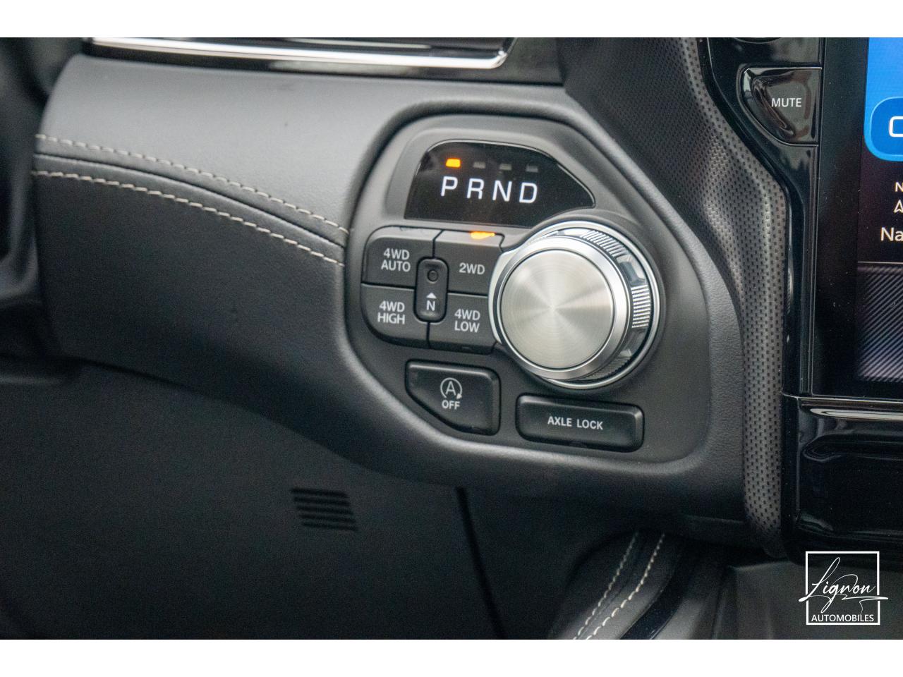 Photo DODGE RAM 1500 CREW LIMITED NIGHT EDITION RAMBOX HAYON MULTI 5.7 V8 400 CH eTORQUE