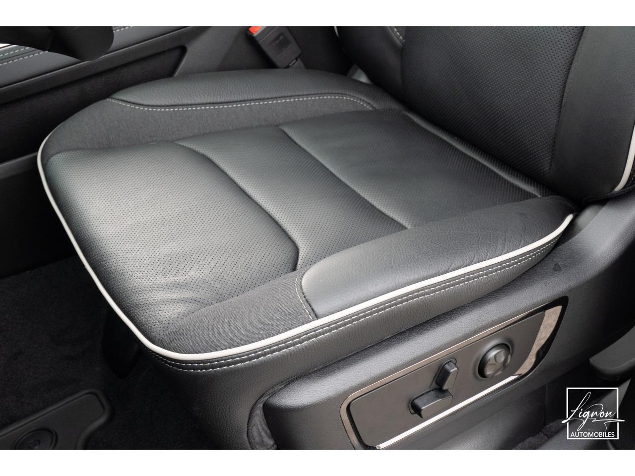 Photo DODGE RAM 1500 CREW LIMITED NIGHT EDITION RAMBOX HAYON MULTI 5.7 V8 400 CH eTORQUE