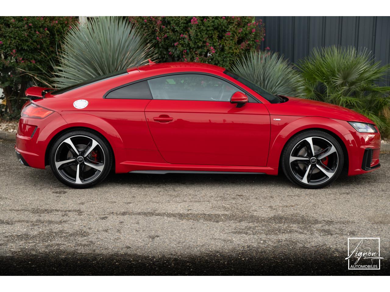 Photo AUDI TT Coupé 2.0 40 TFSI - 197 CH - BVA S-tronic  S-Line - 2019 - 30 000km