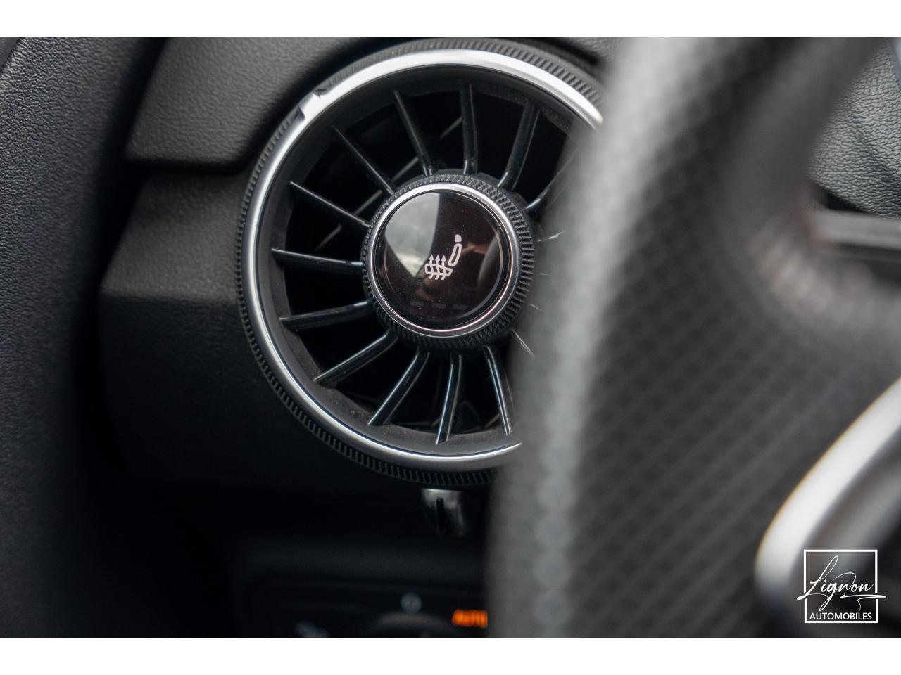 Photo AUDI TT Coupé 2.0 40 TFSI - 197 CH - BVA S-tronic  S-Line - 2019 - 30 000km