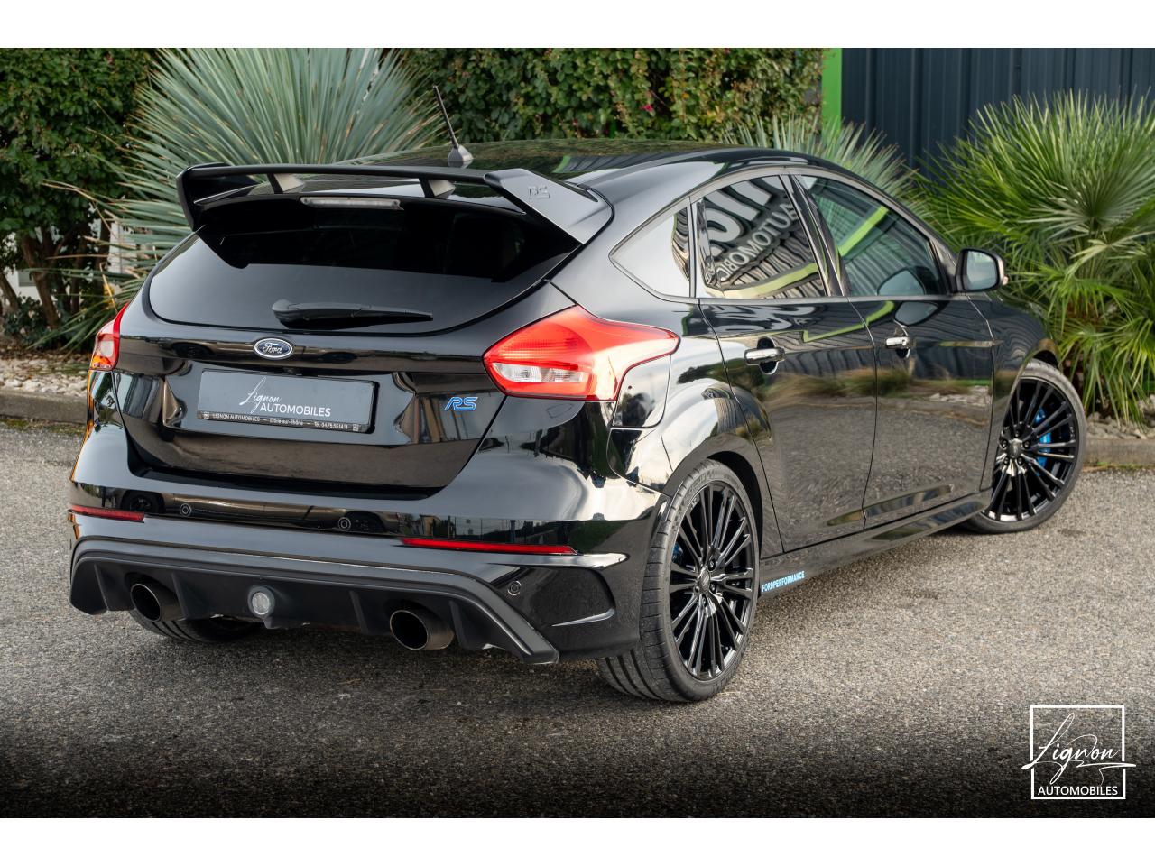 Photo FORD FOCUS RS 2.3 EcoBoost - 350 CH  FULL BLACK