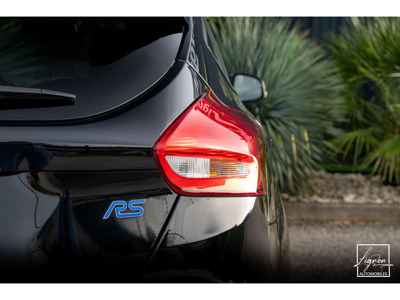 Photo FORD FOCUS RS 2.3 EcoBoost - 350 CH  FULL BLACK