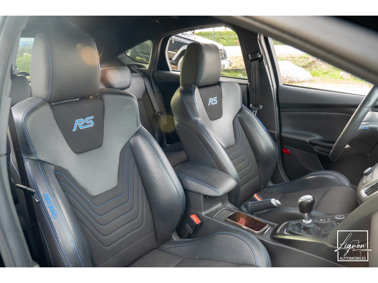 Photo FORD FOCUS RS 2.3 EcoBoost - 350 CH  FULL BLACK