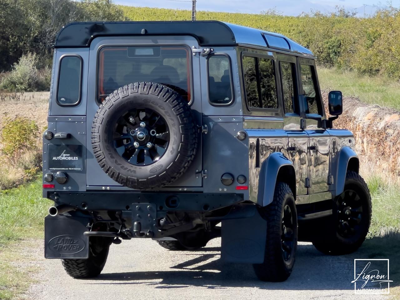 Photo LAND ROVER DEFENDER 110 TD4 2.2 Station Wagon 7 places