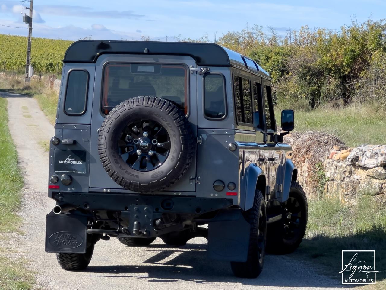 Photo LAND ROVER DEFENDER 110 TD4 2.2 Station Wagon 7 places