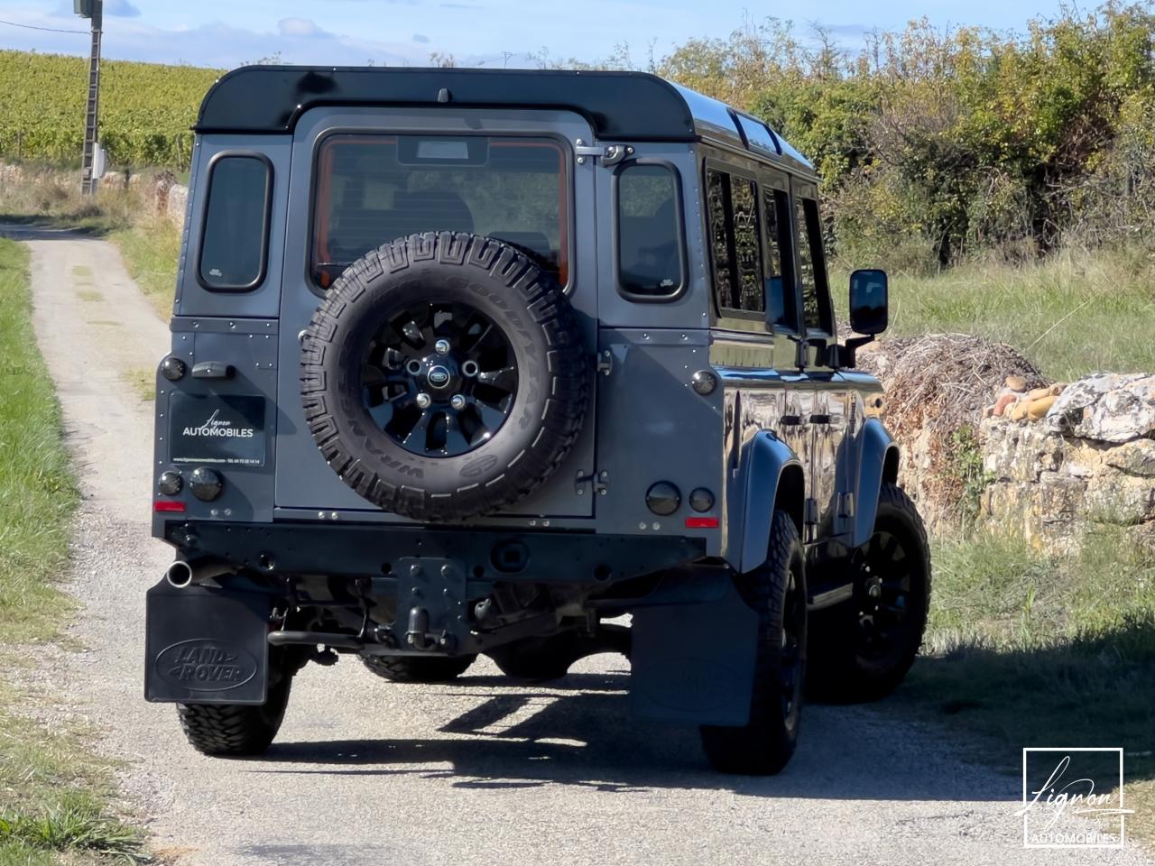 Photo LAND ROVER DEFENDER 110 TD4 2.2 Station Wagon 7 places