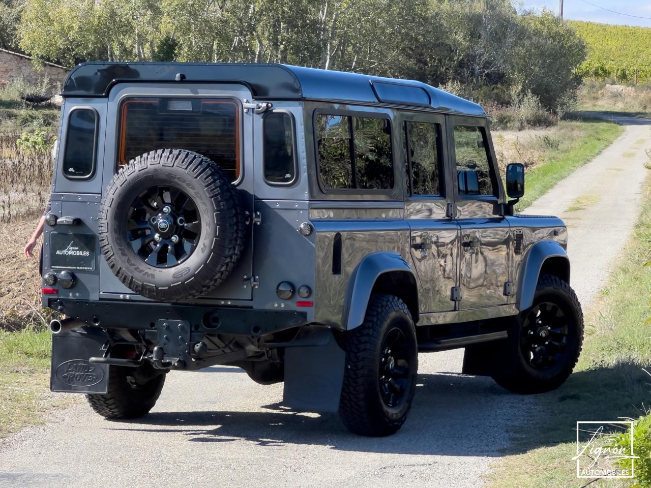 Photo LAND ROVER DEFENDER 110 TD4 2.2 Station Wagon 7 places