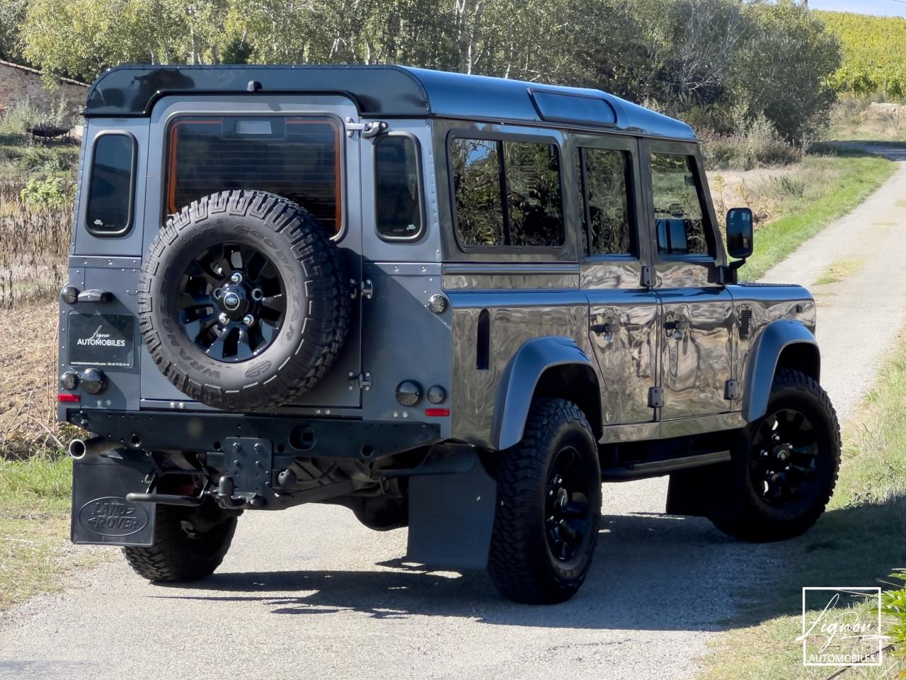 Photo LAND ROVER DEFENDER 110 TD4 2.2 Station Wagon 7 places
